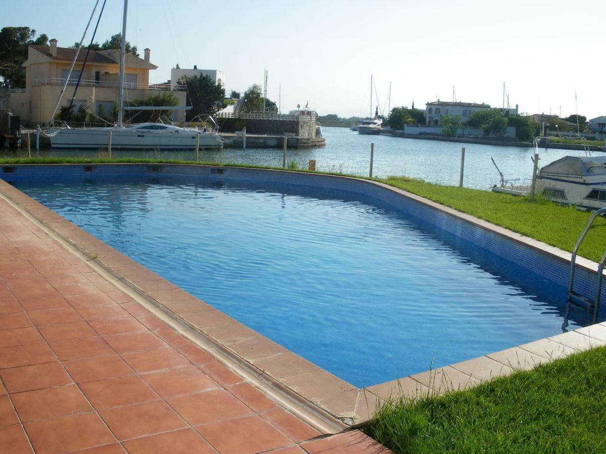 Apartamento Al Canal Росес Екстериор снимка